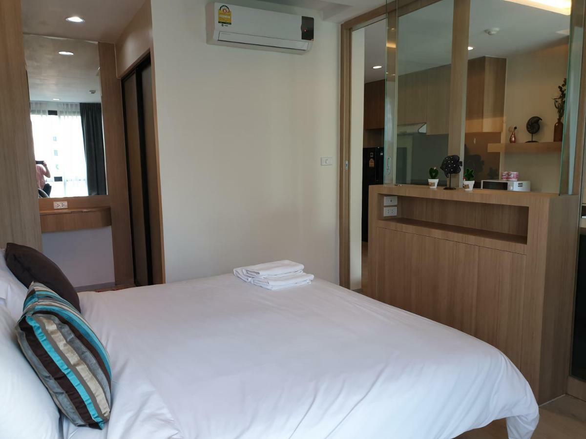 Apartamento The Chezz By Patsamon Pattaya Exterior foto